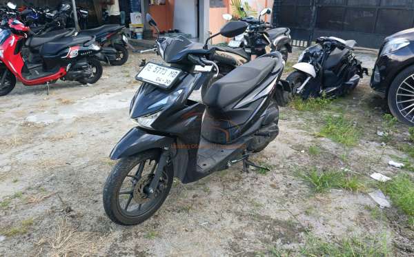 HONDA  BEAT