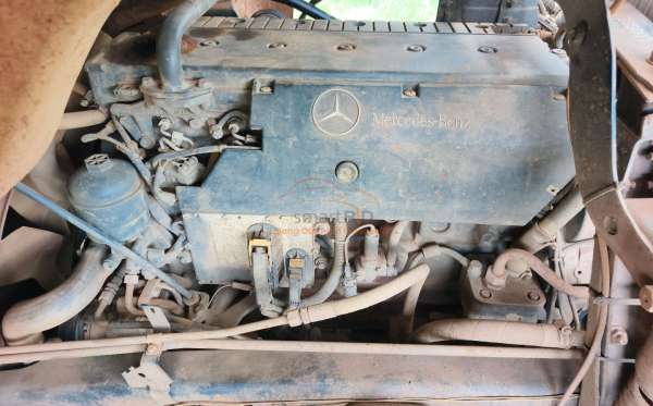 MERCEDES BENZ AXOR 2528 CH (6X4)