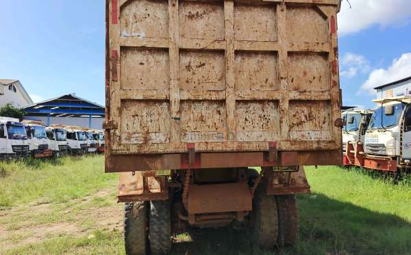 MERCEDES BENZ AXOR 2528 CH (6X4)