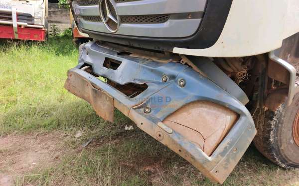 MERCEDES BENZ AXOR 2528 CH (6X4)