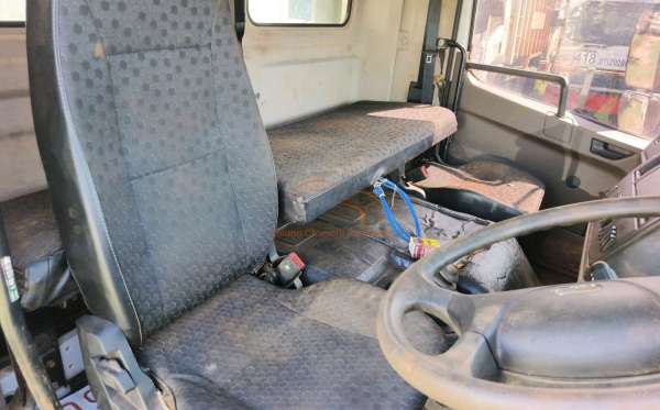 MERCEDES BENZ AXOR 2528 CH (6X4)