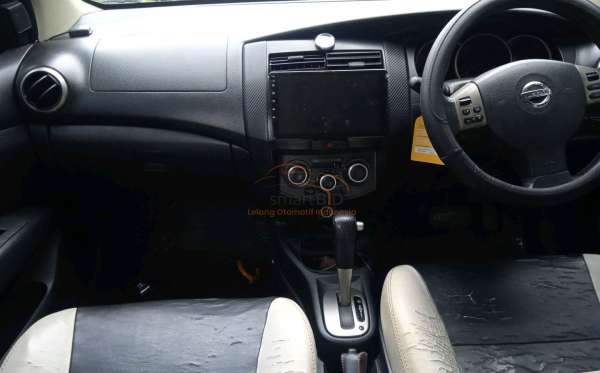 NISSAN GRAND LIVINA 1.5 X – GEAR