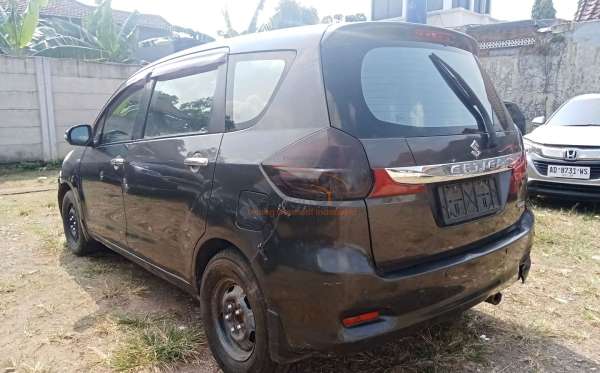 SUZUKI ERTIGA