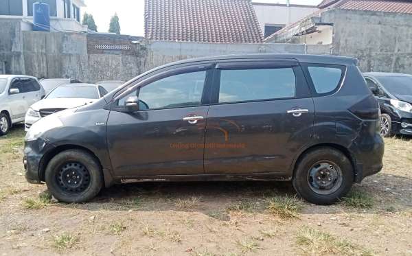 SUZUKI ERTIGA