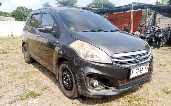 SUZUKI ERTIGA