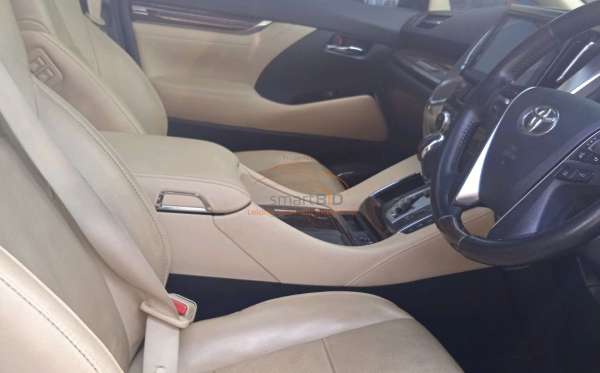 TOYOTA ALPHARD 2.5 G