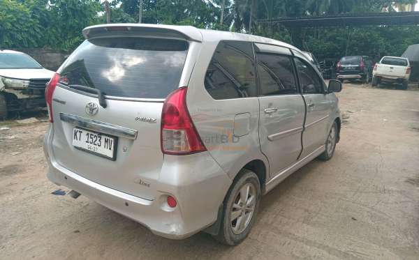TOYOTA NEW AVANZA VELOZ 1.5