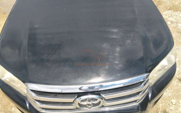 TOYOTA HILUX 2.4G DC 4X4