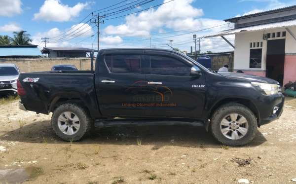 TOYOTA HILUX 2.4G DC 4X4