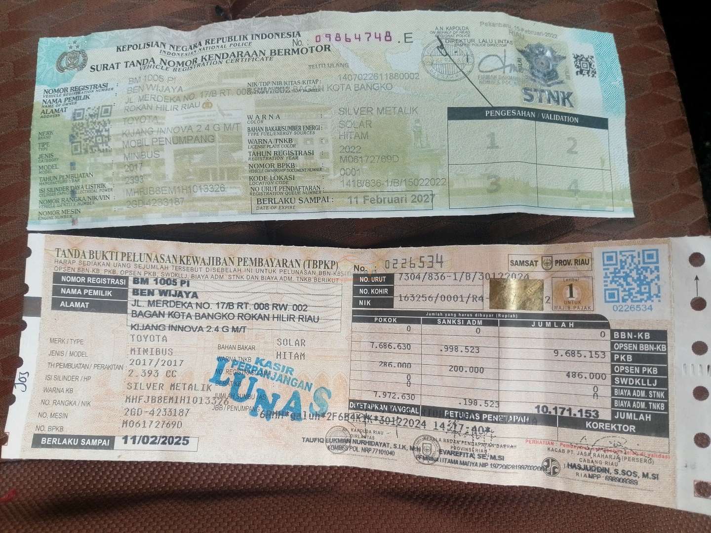 TOYOTA INNOVA