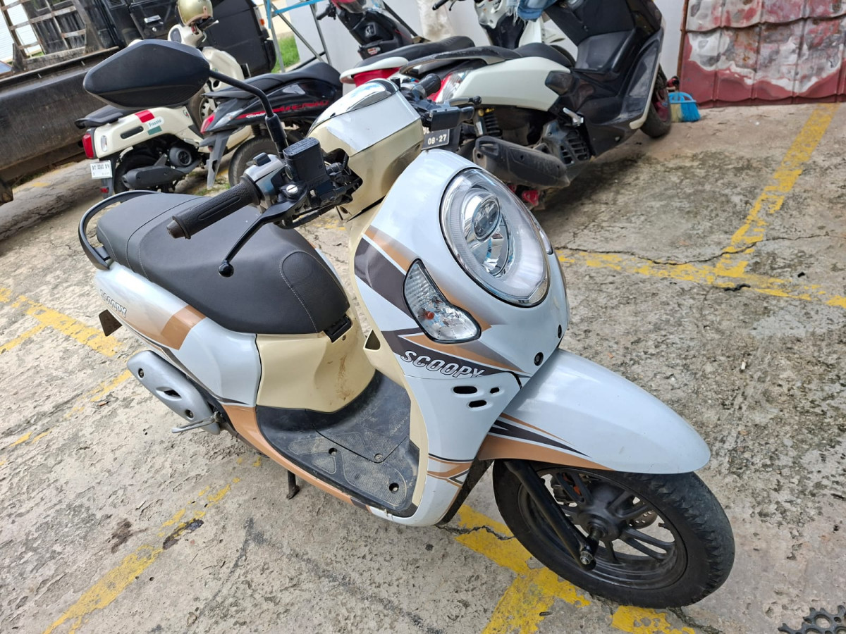 HONDA  SCOOPY