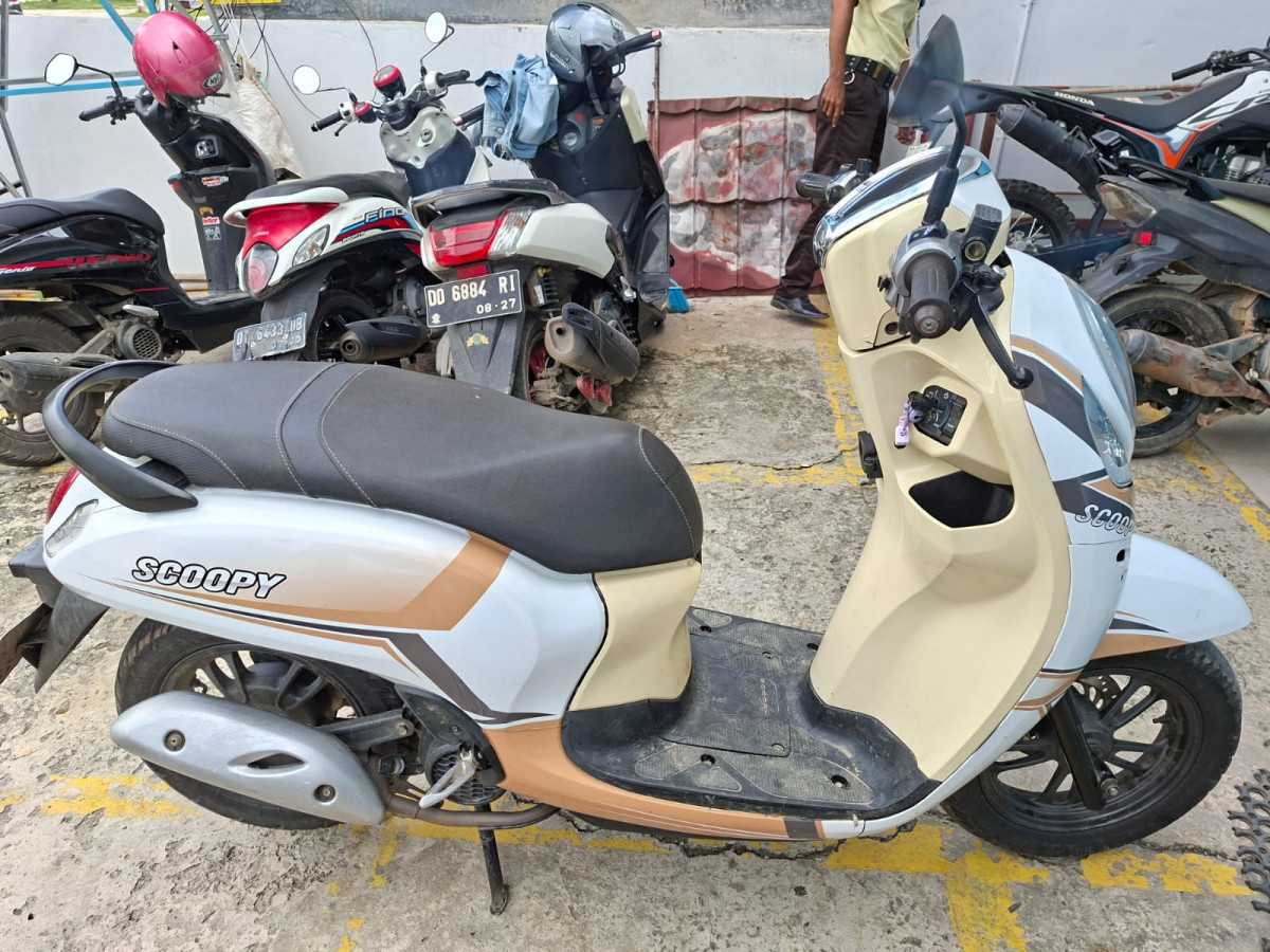 HONDA  SCOOPY