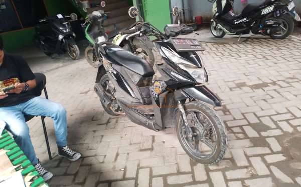 HONDA  BEAT STREET