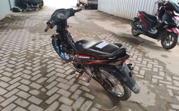HONDA  REVO