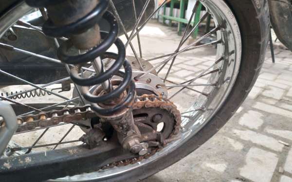 HONDA  REVO