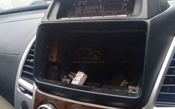 MITSUBISHI PAJERO SPORT 2.5 E EXCEED 4X2