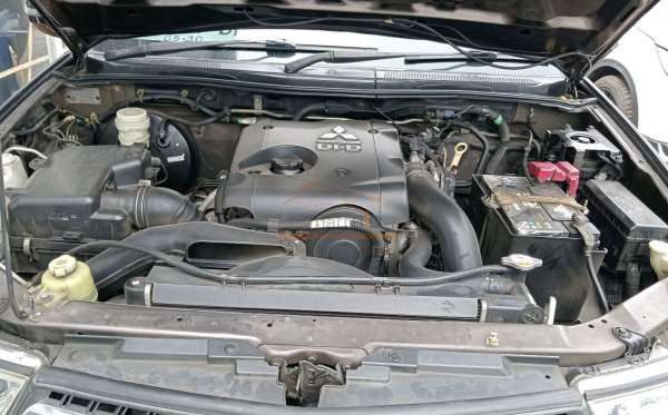 MITSUBISHI PAJERO SPORT 2.5 E EXCEED 4X2