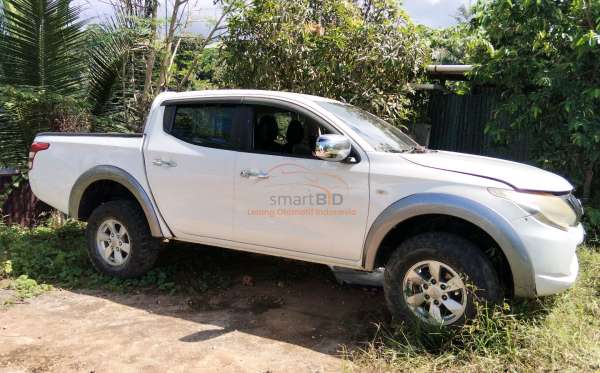 MITSUBISHI TRITON