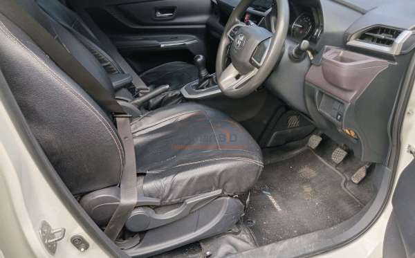 TOYOTA AVANZA 1.5 G