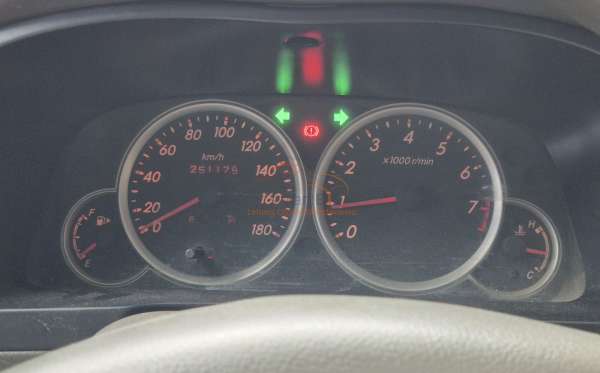 TOYOTA AVANZA E