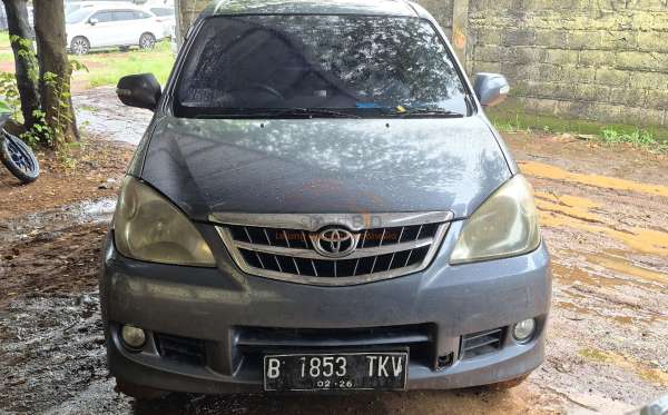 TOYOTA AVANZA E