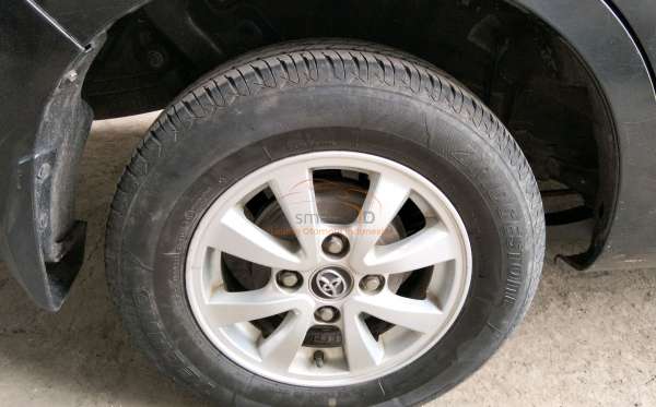 TOYOTA AVANZA