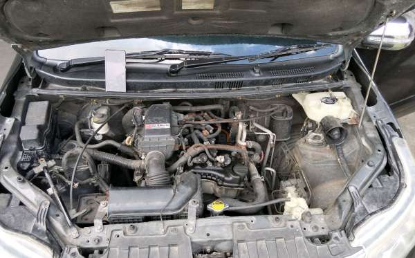 TOYOTA AVANZA