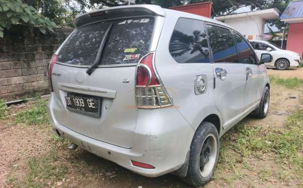 TOYOTA AVANZA 1.3 G