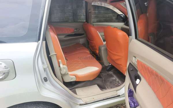 TOYOTA AVANZA 1.3 G