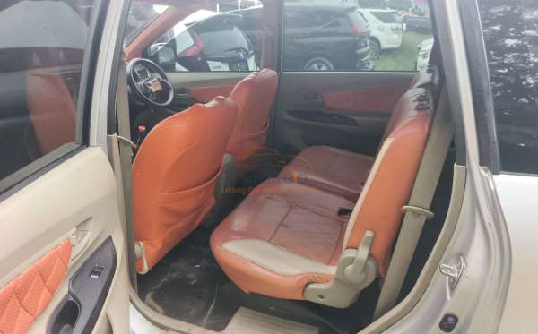 TOYOTA AVANZA 1.3 G