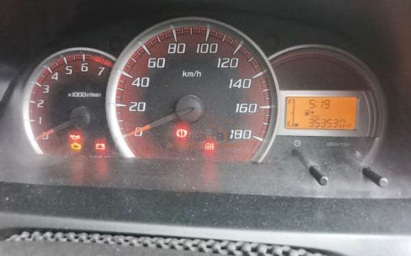 TOYOTA AVANZA 1.3 G