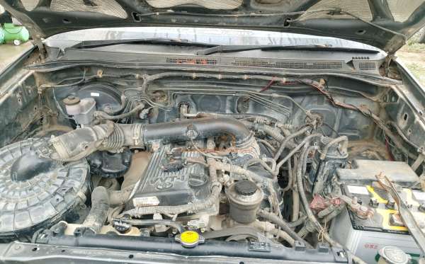 TOYOTA HILUX PICK UP