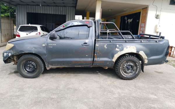 TOYOTA HILUX PICK UP