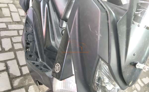 YAMAHA NMAX