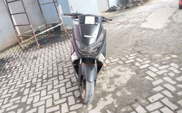 YAMAHA NMAX