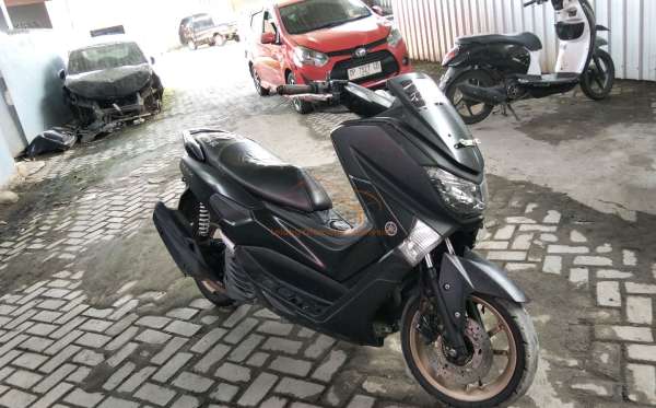 YAMAHA NMAX