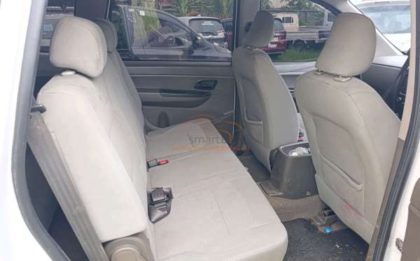 WULING CONFERO