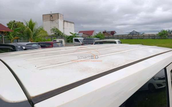 WULING CONFERO