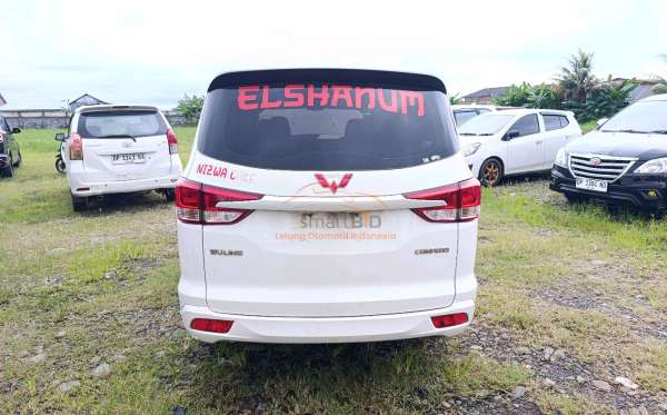 WULING CONFERO