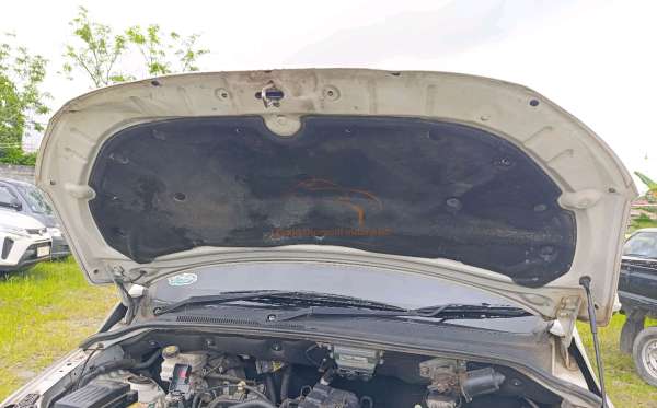 WULING CONFERO