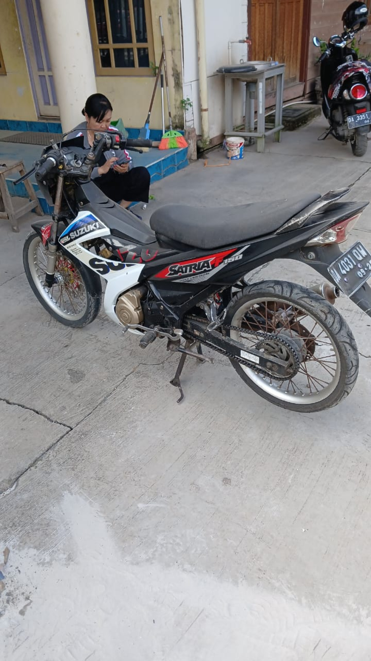 SUZUKI SATRIA