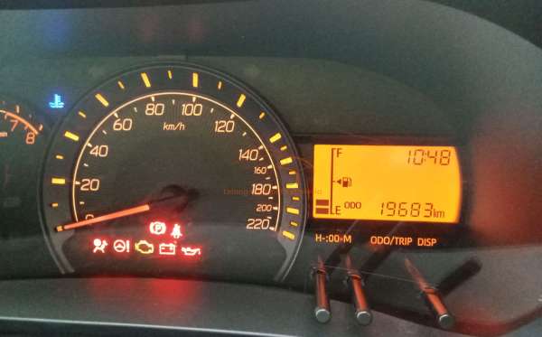 DAIHATSU  AYLA  1.0 X