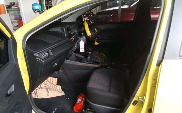 DAIHATSU  AYLA  1.0 X