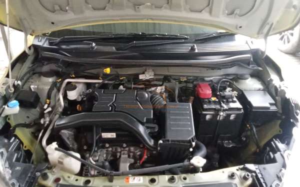 DAIHATSU  AYLA  1.0 X