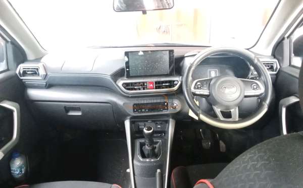 DAIHATSU ROCKY R
