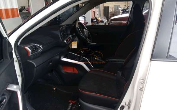 DAIHATSU ROCKY R