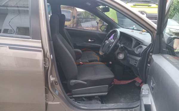 DAIHATSU SIGRA R