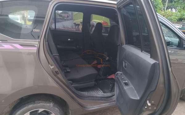 DAIHATSU SIGRA R