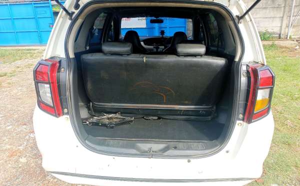 DAIHATSU SIGRA R
