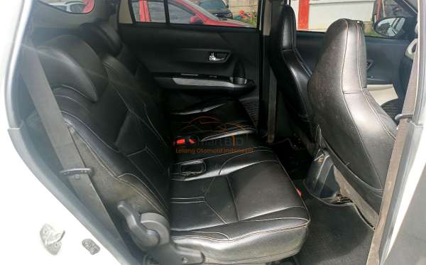DAIHATSU SIGRA R